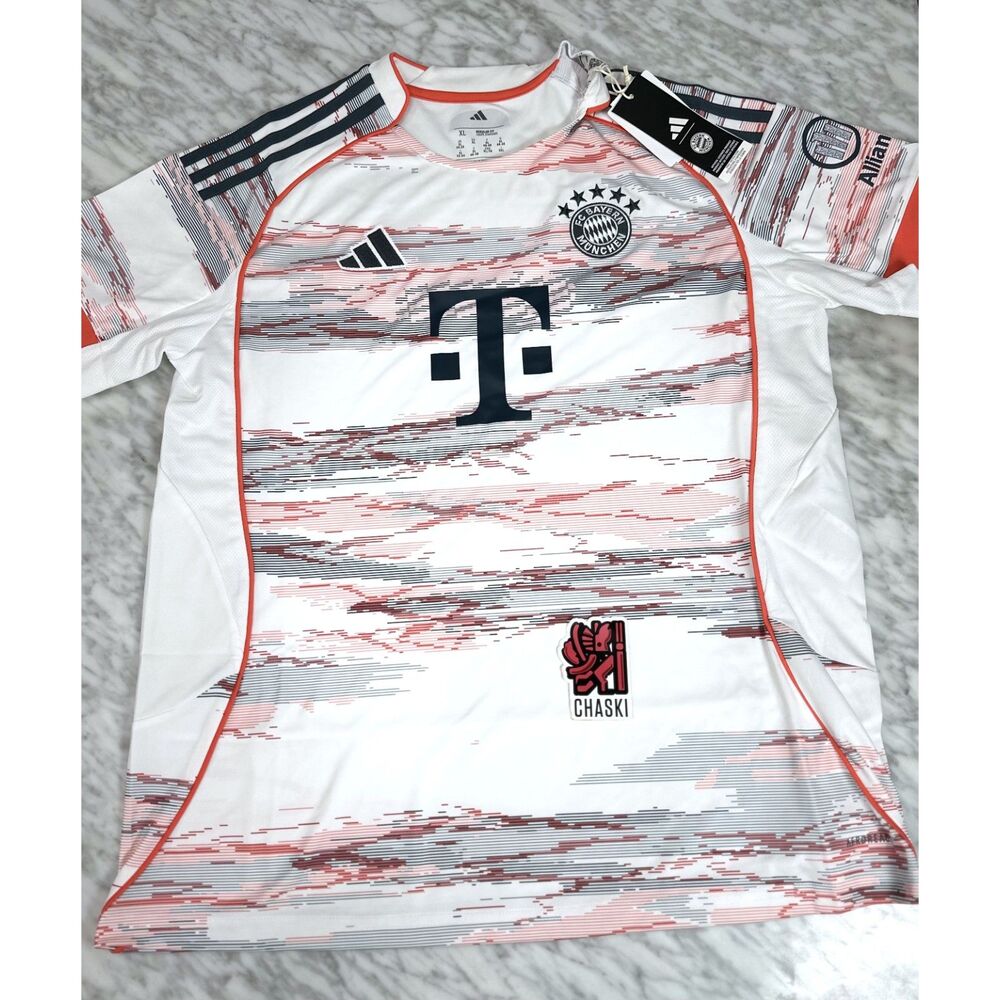 Adidas FC Bayern Munchen 25-26 Soccer top Jersey JN8504 Women's XL NEW